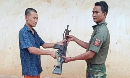 ဆလင်းကြီးမြို့မရဲစခန်းမှ နယ်ထိန်း ဒုတပ်ကြပ်တစ်ဦး ယင်းမာပင်ခရိုင် အမှတ် ၁၆ တပ်ရင်းထံ အလင်းဝင်