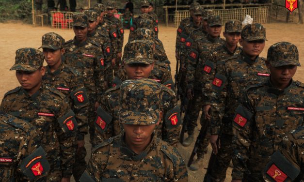 ကျောင်းသားတပ်ဦး/ကျောင်းသားလက်ရုံးတပ်တော် ၄ နှစ်ပြည့်အခမ်းအနားမှ တော်လှန်ရေးပန်းတိုင်အတွက် စည်းလုံးညီညွတ်ရန်နှင့် အားကောင်းခိုင်မာသော နိုင်ငံရေး၊ စစ်ရေးမူနှင့် တပ်ပေါင်းစုအား ဖွဲ့စည်းတည်ထောင်နိုင်ရေး ကြိုးပမ်းရမည့် ကာလဖြစ်ကြောင်း တိုက်တွန်း